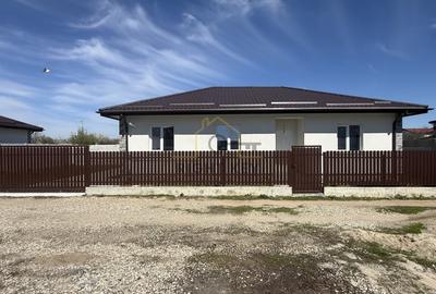 Casă individuală cu 4 camere cu Canalizare în Ciorogârla - 1