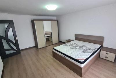 Garsonieră decomandată în Central - 2