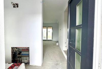 Duplex cu 5 camere cu Canalizare în Săcălaz - 2