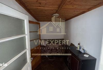Casă cu 4 camere cu Teren 3038 Mp în Mălureni - 9