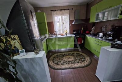 Casa cu 5 camere la 1 kilometru de gradini?a Col? de rai - 32