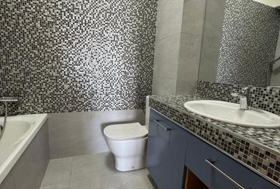 Apartament cu 3 camere decomandat în Olteniței - 2