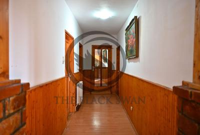 Casă individuală cu 7 camere cu Canalizare în Central - 21