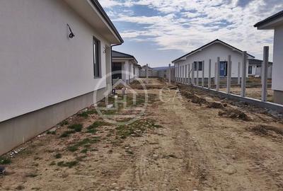 Casă cu 4 camere decomandat cu Teren 550 Mp în Oșorhei - 4