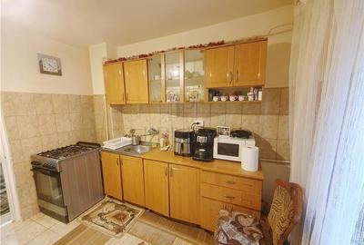 GIROCULUI - 3 CAM - DECOMANDAT  - 2BAI - SPATIOS - BLOC ANVELOPAT - ZONA LINISTI - 9