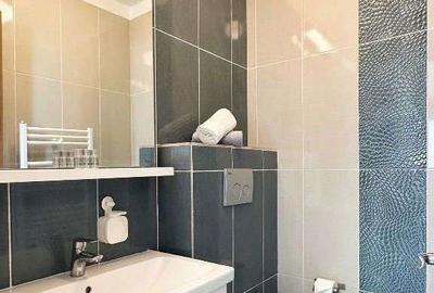 Apartament cu 3 camere în Central - 32