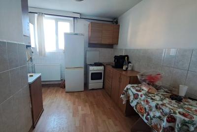 AGIGEA, 3 CAMERE DECOMANDAT 2 BAI, CENTRALA GAZ, 70 MP. PARCARE, BOXA - 24