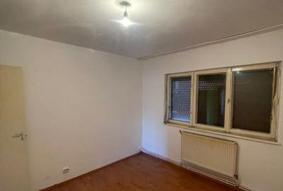 Apartament cu 2 camere decomandat în Republicii - 8