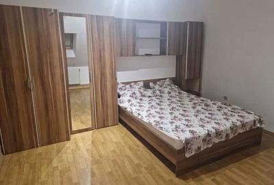 Apartament cu 4 camere în Central - 3