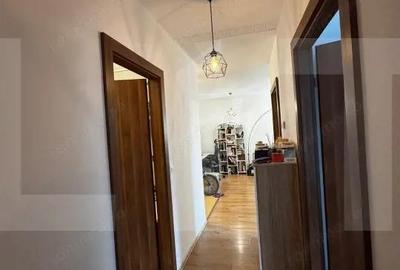 Apartament cu 3 camere decomandat în Lipovei - 9
