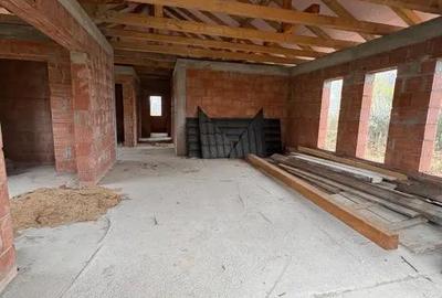 Casă cu Teren 470 Mp în Tăuții-Măgherăuș - 2