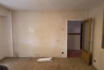 Apartament cu 3 camere decomandat în Sebastian - 7