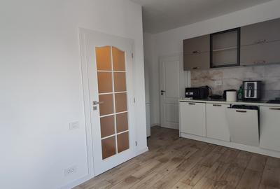 Ultracentral_apartament 3camere,120mp,impecabil,terasa,pret 780E - 2