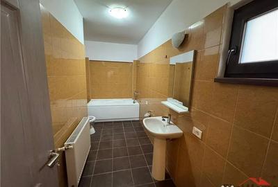 Apartament cu 2 camere decomandat, mobilat în Ultracentral