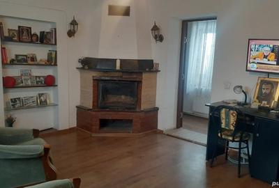 Casă cu 4 camere în Central - 6