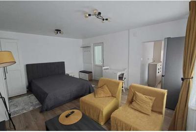 Garsonieră nedecomandată, mobilată în Schei - 2