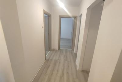 Vanzare apartament 2 camere renovat 2025 Teiul Doamnei - 4