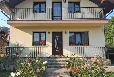 Casă cu 6 camere în Sărata - 2