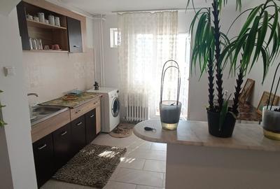 Apartament cu 2 camere decomandat în Crângași - 2