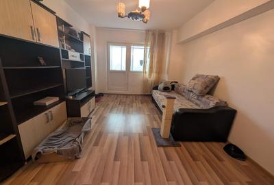 Apartament cu 3 camere semidecomandat în Drumul Taberei - 12
