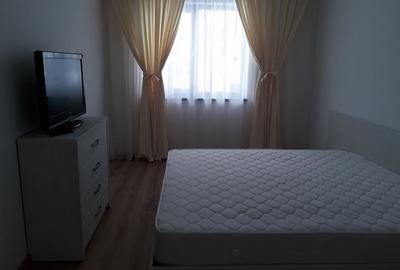 Apartament 3 camere, Centru, bloc nou, etaj 1, mobilat, garaj - 2
