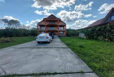 VILA  cu teren de vanzare in  BORZESTI - ONESTI - 2
