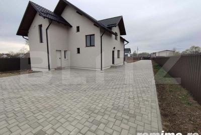 Casă cu 4 camere cu Teren 2500 Mp în Horodnic - 2