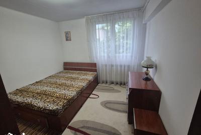 Apartament cu 3 camere semidecomandat, mobilat în Titan - 7