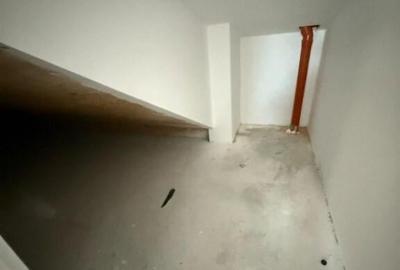 Apartament cu 3 camere, 85 mp, semidecomandat, zona Complex - 2