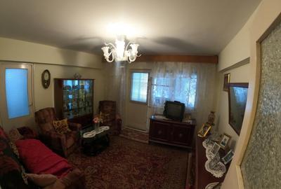 Apartament cu 3 camere decomandat în Central - 8