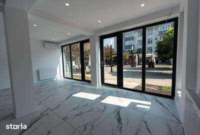 Spațiu comercial, de 75 mp, în Central - 8
