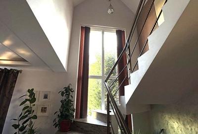 Casă cu 5 camere cu Teren 500 Mp în Central - 9