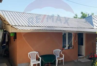 Casă cu Teren 1043 Mp în Dochia - 9