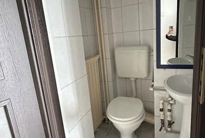 Apartament cu 4 camere decomandat în Unirii - 4