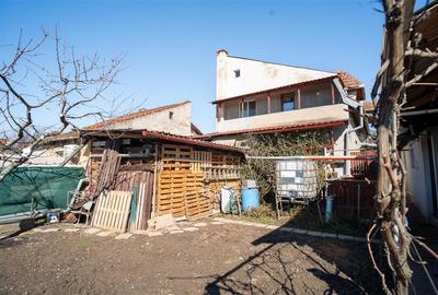 Casă cu 7 camere cu Teren 570 Mp în Rogerius - 11