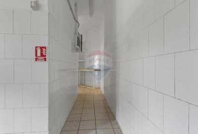 Spațiu comercial, de 100 mp, în P-ța Gării - 11