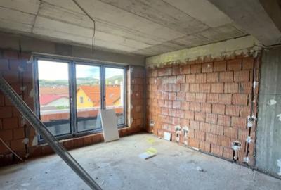 Apartament cu 2 camere semidecomandat în Independenței - 2