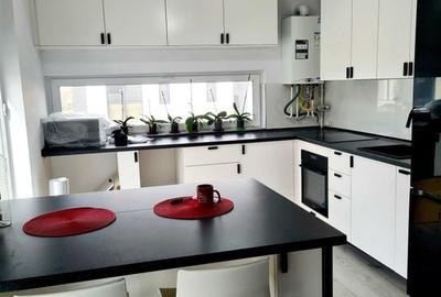 Penthouse cu 3 camere decomandat, mobilat în Ciarda Roșie