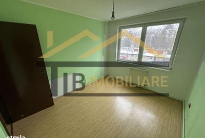 Apartament cu 3 camere semidecomandat în Central - 9
