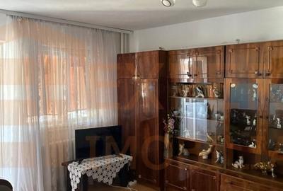 Apartament cu 3 camere decomandat în Tomis Nord
