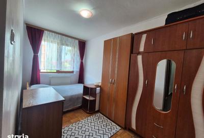 Apartament cu 3 camere semidecomandat în Central - 1