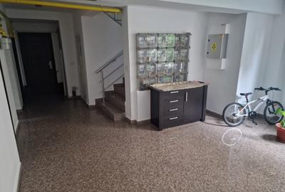 Garsonieră decomandată în Central - 2