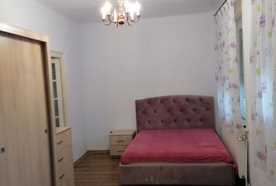 Casă cu 4 camere în Central - 2