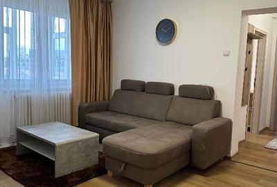 Apartament cu 3 camere decomandat, mobilat în Podul de Piatră - 1