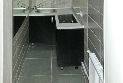 Casă individuală cu 7 camere cu Canalizare în Schei - 10