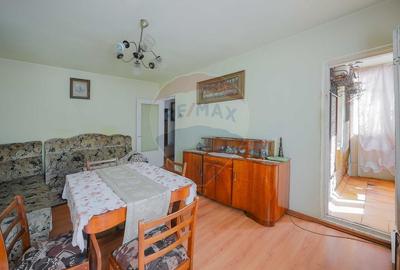 De vanzare apartament cu 2 camere in zona Rogerius, str Milcovului - 3