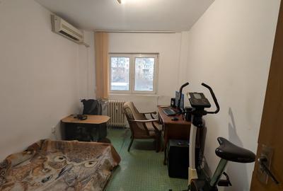 Apartament 4 camere, etaj 2/10, Șos.Olteniței, langa metrou, bloc reabilitat - 12