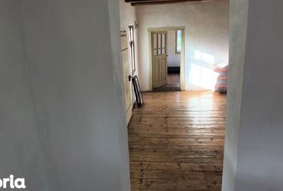 Casă cu 4 camere cu Teren 1300 Mp în Măgherani - 10