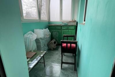 Apartament cu 3 camere decomandat în Gorjului - 16