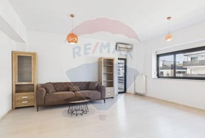 Apartament cu 3 camere semidecomandat în Băneasa - 11